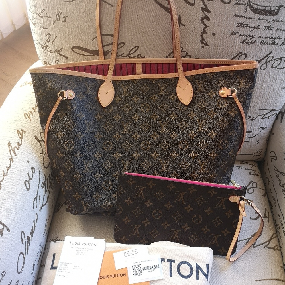 SOLD! Louis Vuitton neverfull pivoine lining mm